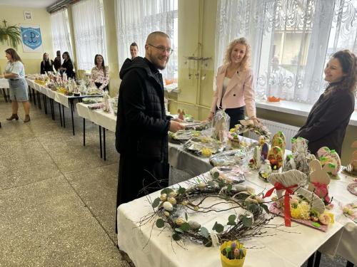 att.f43BOW8Hl7AR7wYX-n7VloVMZStsqUf-1cXi8qASpB8