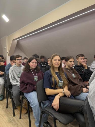 591990018 820187724166327 7060562917849978381 n