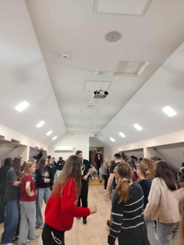 592086544 736934668851229 5878315991646042547 n