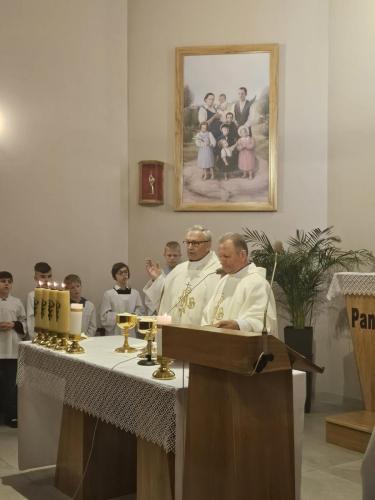 27fe8ce7-b7c6-4676-9fac-e91a89db040c